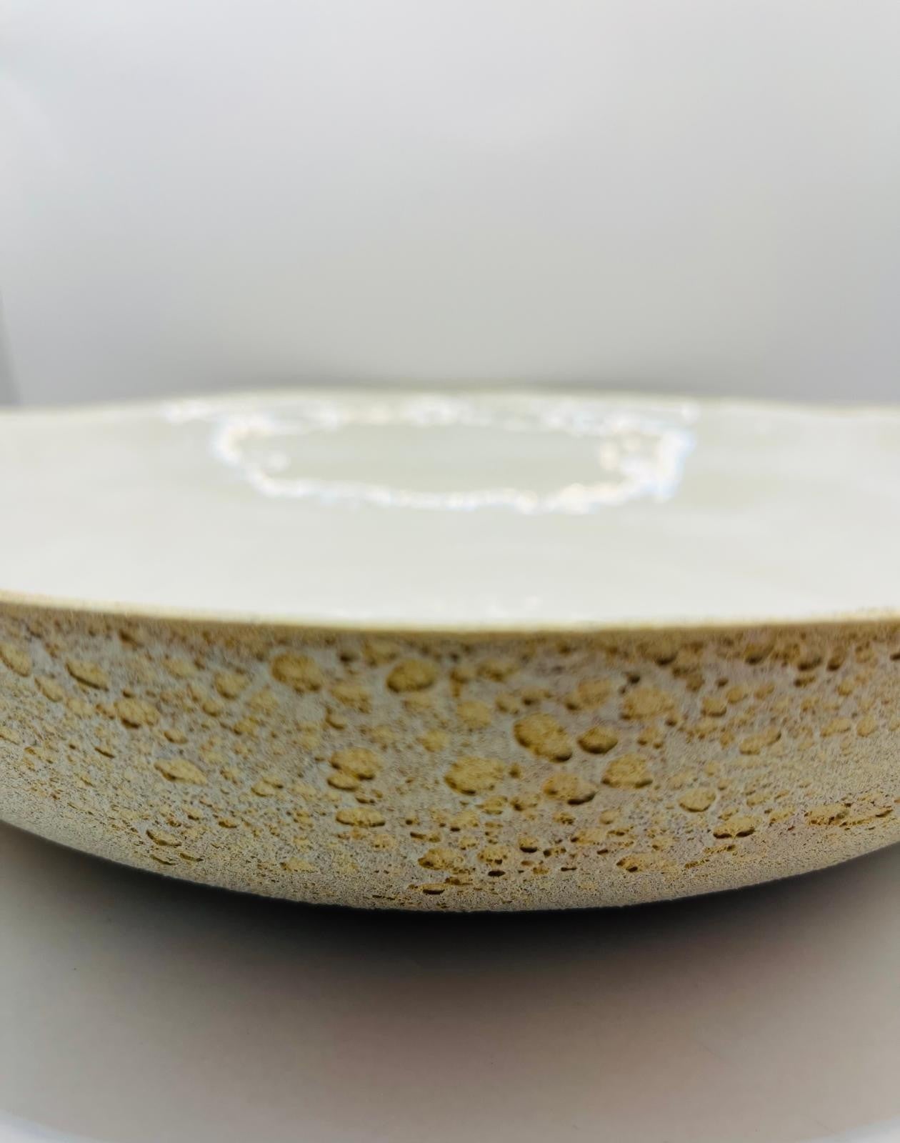 Deep Ritual Bowl Small - Witte handgemaakte keramische offerschaal door GailAstra